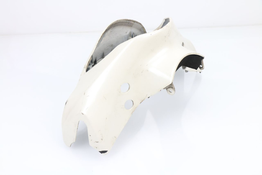 photo de VORDERER LENKERABDECKUNG SUZUKI SIXTEEN 125 (2008 - 2010)