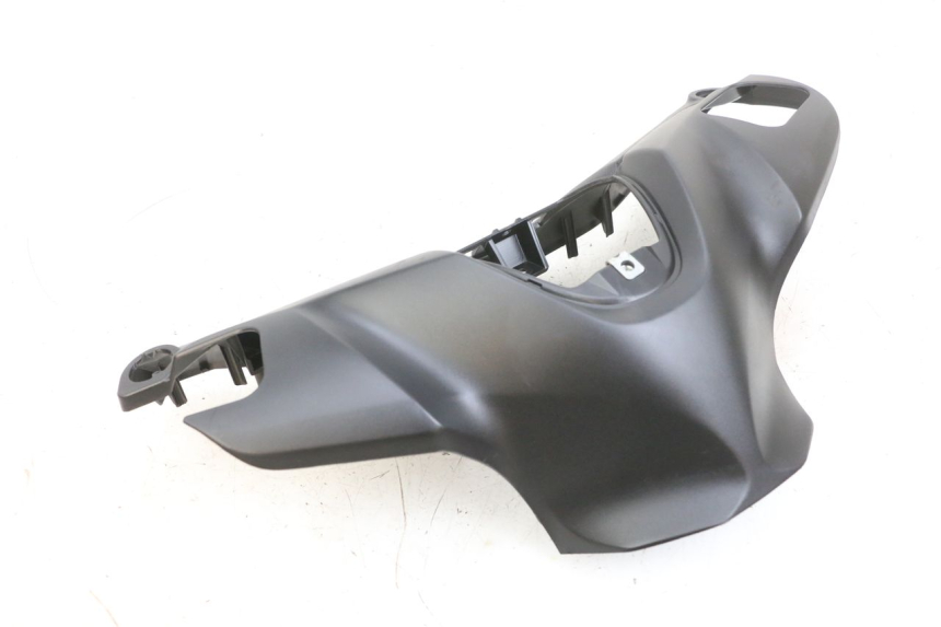 photo de LENKERVERKLEIDUNG VORNE YAMAHA TRICITY 300 (2020 - 2024) - Details der Befestigungspunkte