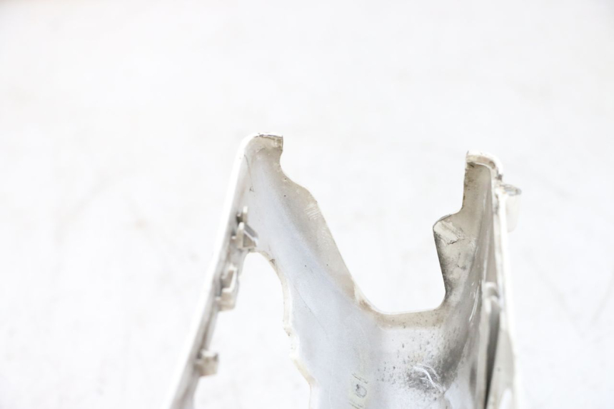 photo de LENKERVERKLEIDUNG VORNE PIAGGIO VESPA GTS SUPER IE 125 (2009 - 2016) - Detailansicht des Bauteils