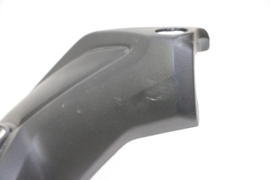 photo de LENKERVERKLEIDUNG VORNE YAMAHA XMAX X-MAX 125 (2021 - 2025)