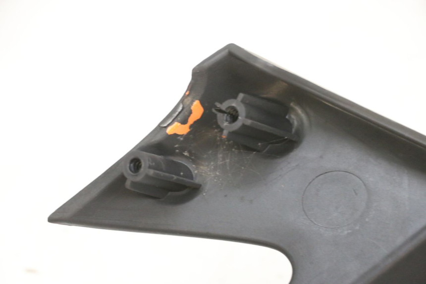 photo de VORDERER LENKERABDECKUNG YAMAHA XMAX X-MAX 125 (2006 - 2009) - Technische Nahaufnahme