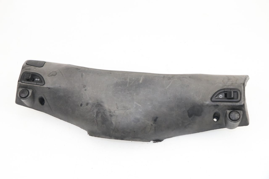photo de LENKER VERKLEIDUNG ZÜNDSCHLOSS PIAGGIO NRG EXTREME H2O 50 (1999 - 2001)