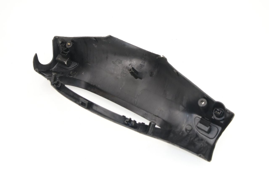 photo de LENKER VERKLEIDUNG ZÜNDSCHLOSS PIAGGIO NRG EXTREME H2O 50 (1999 - 2001)
