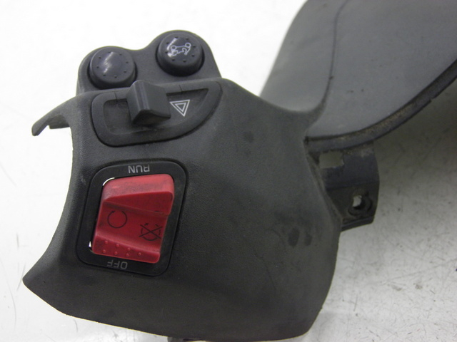 photo de LENKER VERKLEIDUNG ZÜNDSCHLOSS PIAGGIO XEVO - X EVO 125 (2010 - 2015)