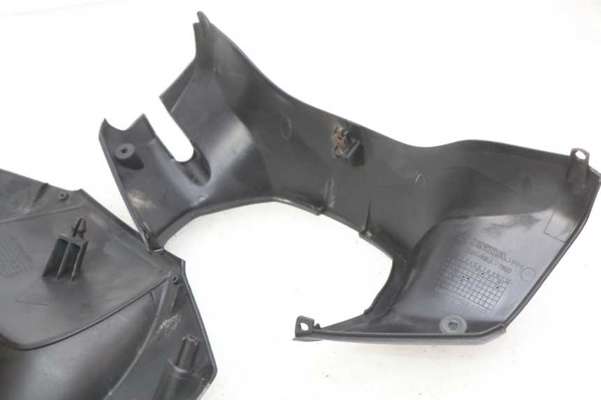 photo de LENKERABDECKUNG HONDA FES S-WING SWING ABS 125 (2007 - 2015)