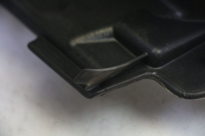 photo de LENKERVERKLEIDUNG APRILIA SR R 2T LC 50 (2018 - 2021)