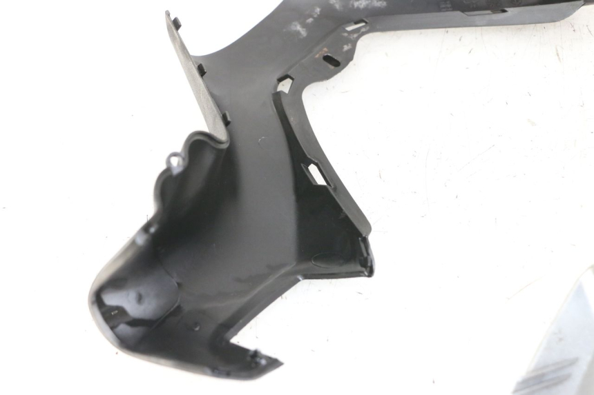 photo de LENKERABDECKUNG PIAGGIO XEVO - X EVO 125 (2007 - 2016) - Kennzeichnungen und Originalreferenzen