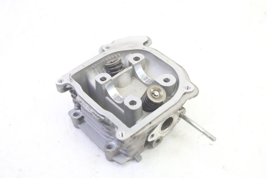 photo de ZYLINDERKOPF KYMCO AGILITY 16+ 4T 50 (2018 - 2023) - Weitere Ansicht des Artikels