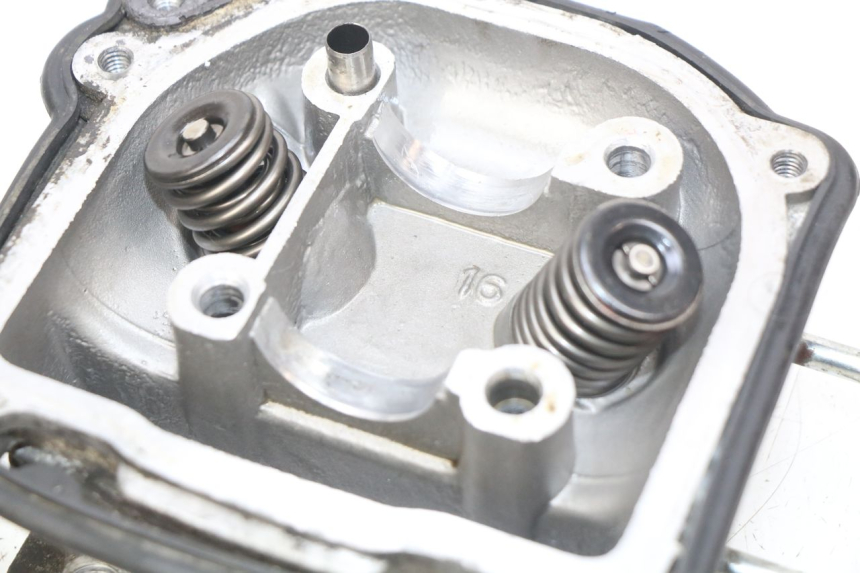 photo de ZYLINDERKOPF KYMCO AGILITY 4T 50 (2005 - 2018)