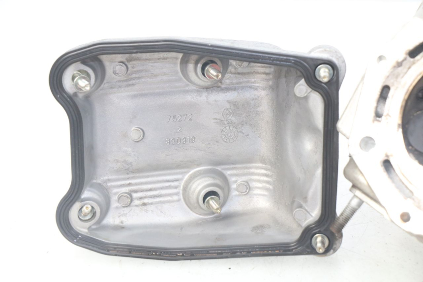 photo de ZYLINDERKOPF HINTEN APRILIA SRV 850 (2012 - 2017)