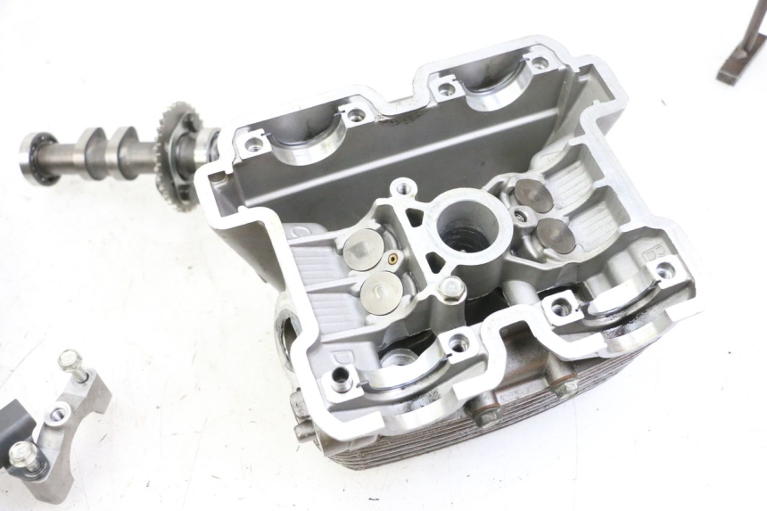 photo de ZYLINDERKOPF HINTEN HYOSUNG GTR 125 (2006 - 2008)