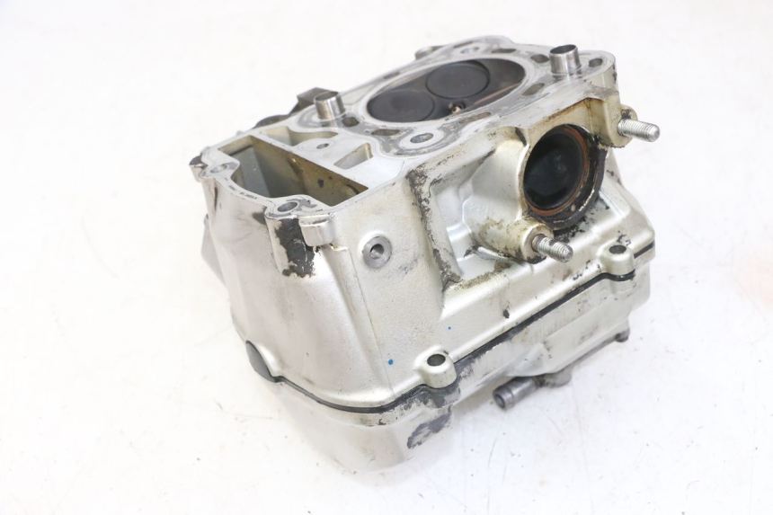 photo de ZYLINDERKOPF HINTEN HONDA NTV DEAUVILLE ABS 700 (2007 - 2016)