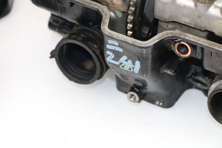 photo de ZYLINDERKOPF HINTEN HONDA VF 1000 (1984 - 1988)