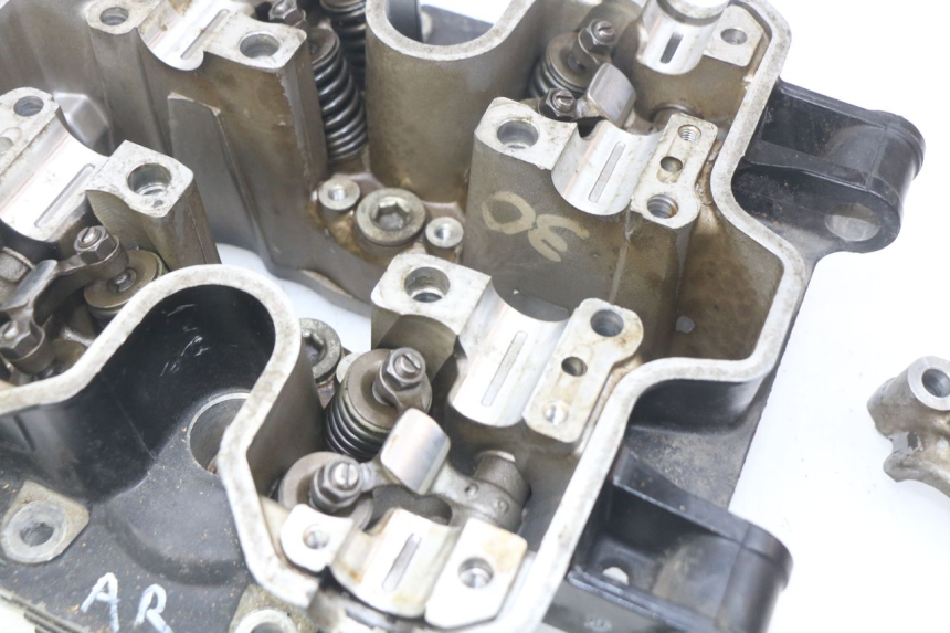 photo de ZYLINDERKOPF HINTEN HONDA VF 1000 (1984 - 1988)