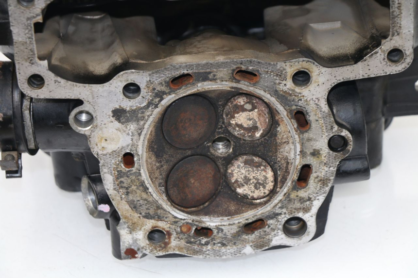 photo de ZYLINDERKOPF HINTEN HONDA VF 1000 (1984 - 1988)