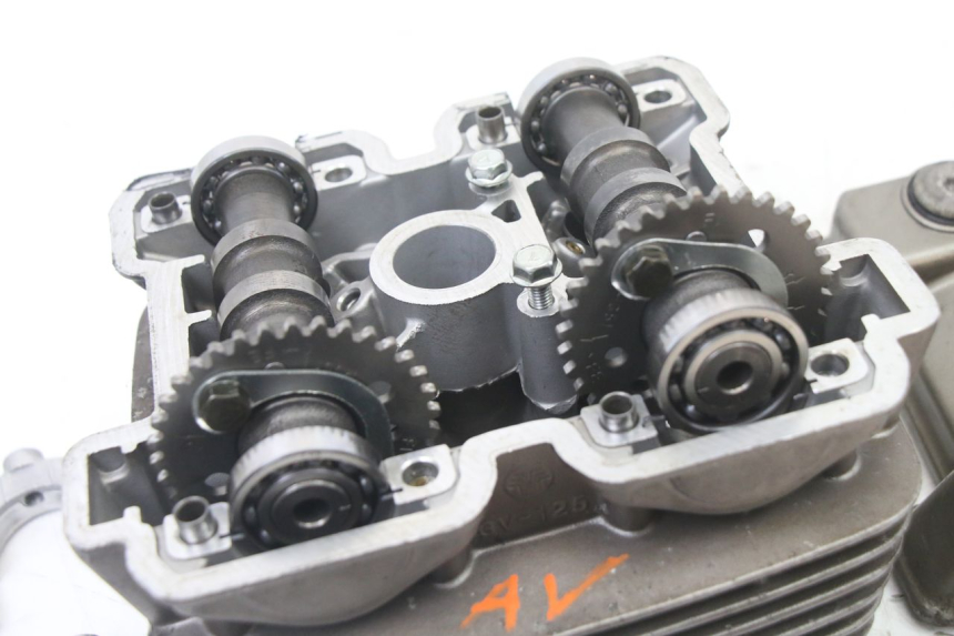 photo de ZYLINDERKOPF VORN HYOSUNG GTR 125 (2006 - 2008)