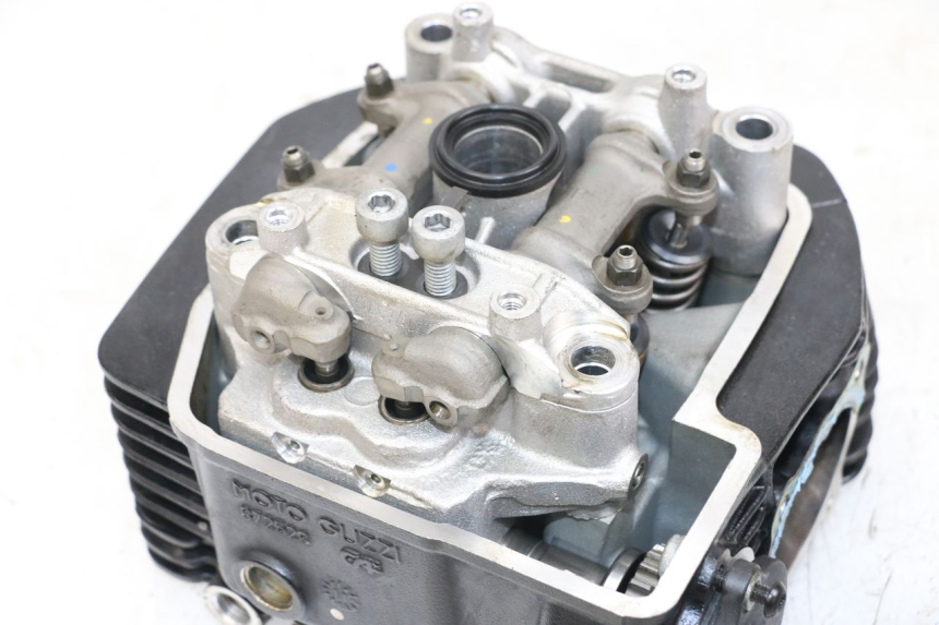 photo de ZYLINDERKOPF VORN MOTO GUZZI NORGE 8V GT 1200 (2011 - 2016)