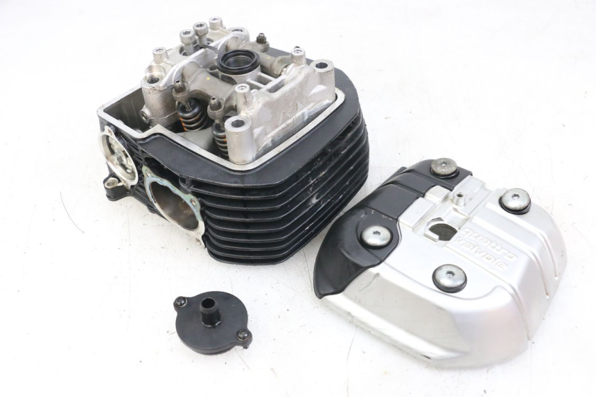 photo de ZYLINDERKOPF VORN MOTO GUZZI NORGE 8V GT 1200 (2011 - 2016)