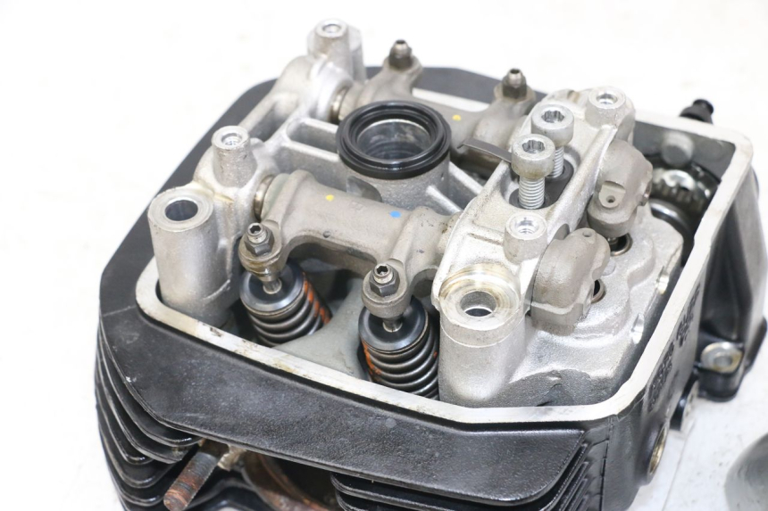 photo de ZYLINDERKOPF VORN MOTO GUZZI NORGE 8V GT 1200 (2011 - 2016)