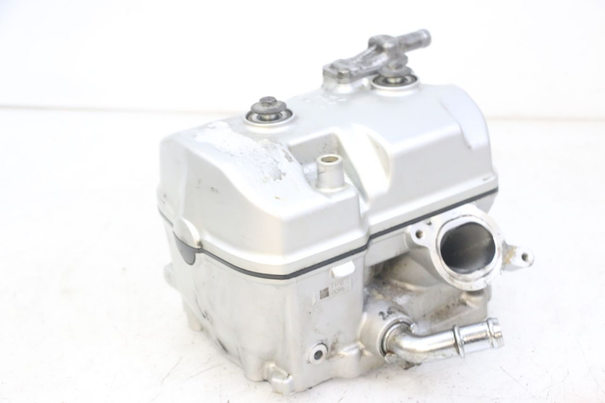 photo de ZYLINDERKOPF VORN HONDA NTV DEAUVILLE ABS 700 (2007 - 2016)