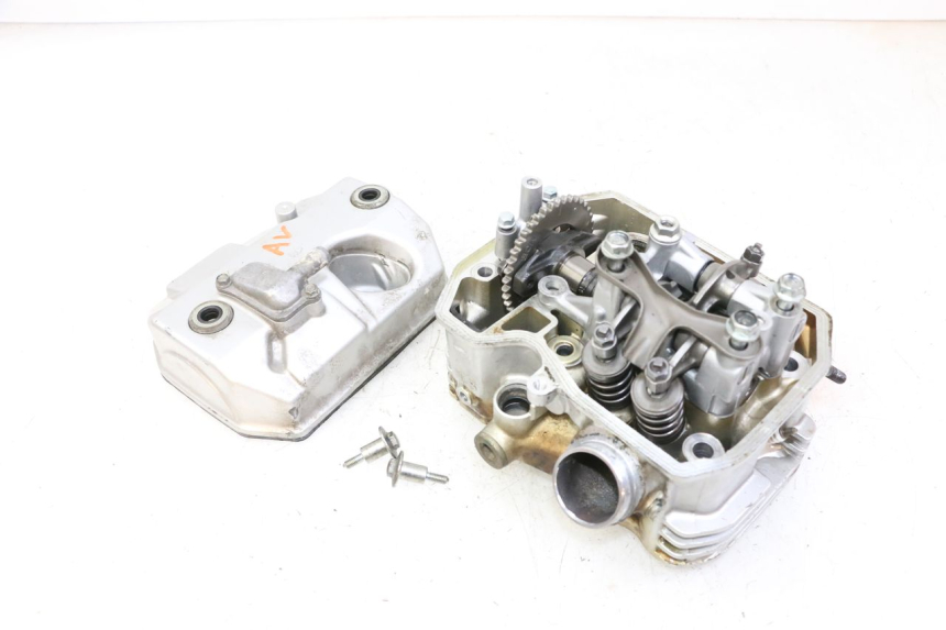 photo de ZYLINDERKOPF VORN HONDA NTV DEAUVILLE 650 (2001 - 2006)