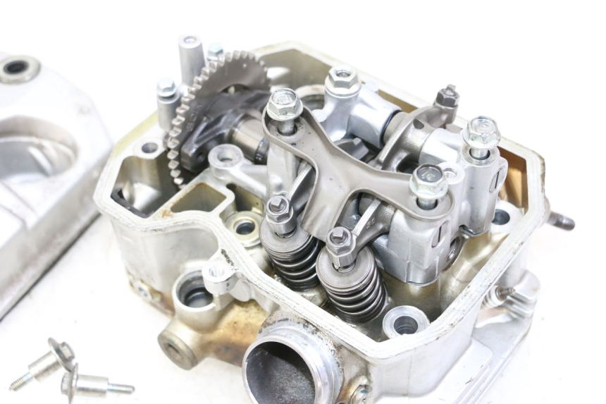 photo de ZYLINDERKOPF VORN HONDA NTV DEAUVILLE 650 (2001 - 2006)