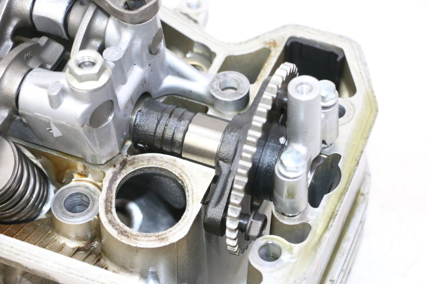 photo de ZYLINDERKOPF VORN HONDA NTV DEAUVILLE 650 (2001 - 2006)