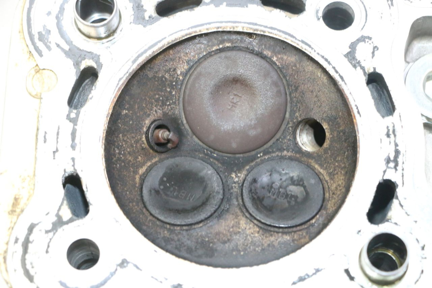 photo de ZYLINDERKOPF VORN HONDA NTV DEAUVILLE 650 (2001 - 2006)