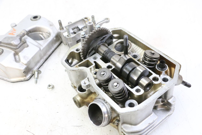 photo de ZYLINDERKOPF VORN HONDA NTV DEAUVILLE 650 (2001 - 2006)