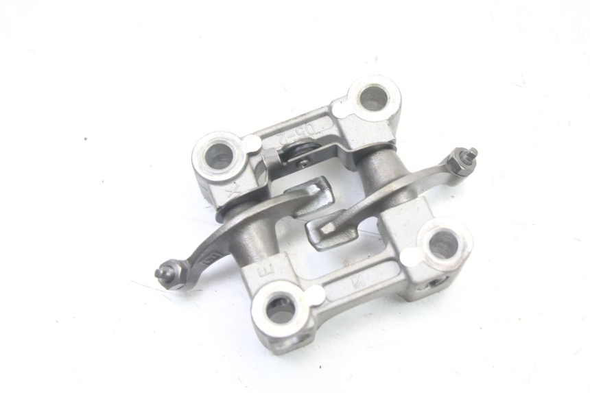 photo de ZYLINDERKOPF DAELIM BESBI 125 (2007 - 2008)