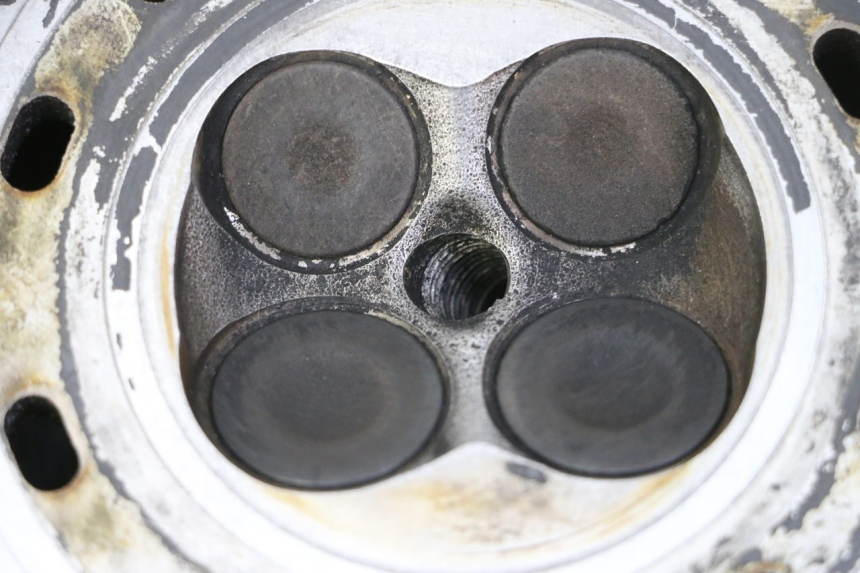 photo de ZYLINDERKOPF SUZUKI BURGMAN 125 (2007 - 2014)