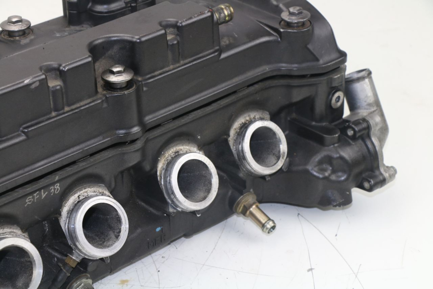 photo de ZYLINDERKOPF HONDA CBF N 600 (2004 - 2007)