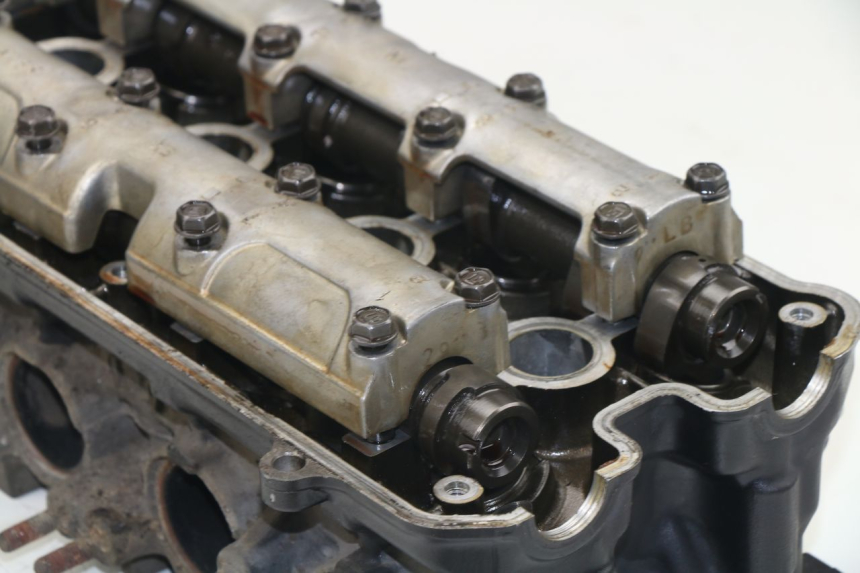 photo de ZYLINDERKOPF HONDA CBF N 600 (2004 - 2007)