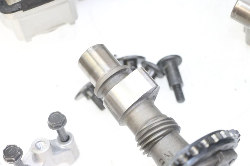 photo de ZYLINDERKOPF SUZUKI GS GSE 500 (2001 - 2003)
