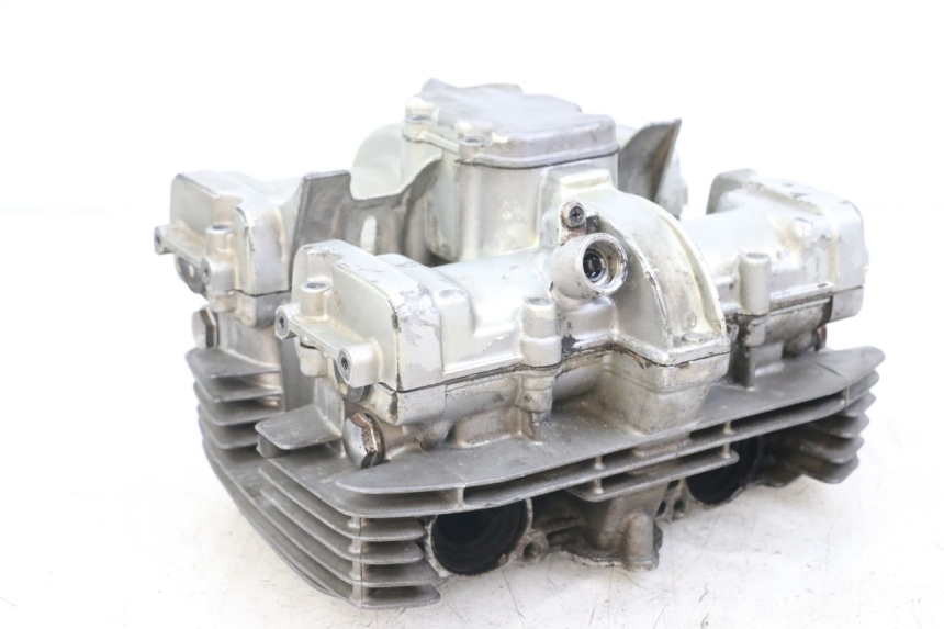 photo de ZYLINDERKOPF SUZUKI GSX E 250 (1982 - 1983)