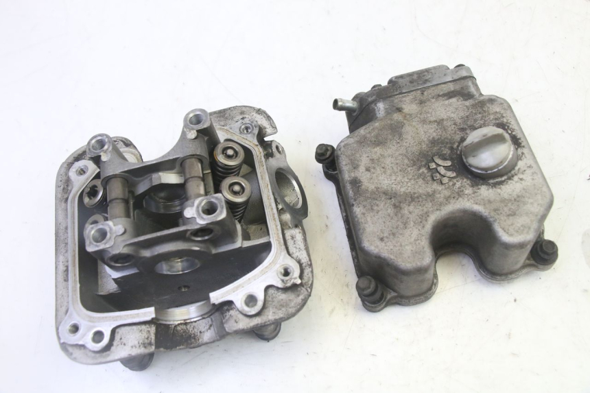 photo de ZYLINDERKOPF DAELIM HISTORY 125 (2001 - 2002)