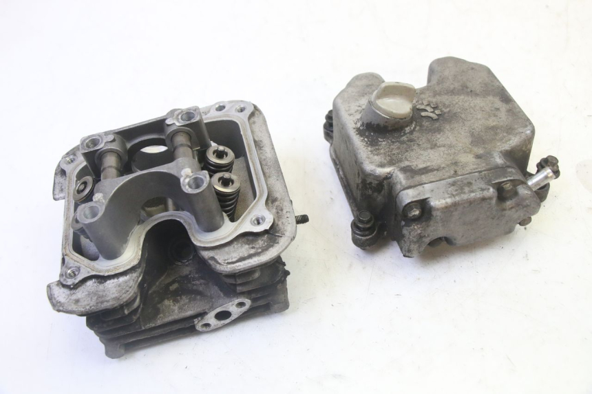 photo de ZYLINDERKOPF DAELIM HISTORY 125 (2001 - 2002)