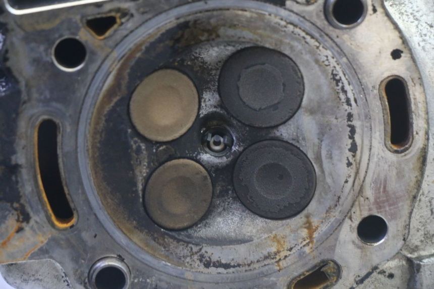 photo de ZYLINDERKOPF PIAGGIO MP3 RL 250 (2007 - 2010) - Kennzeichnungen und Originalreferenzen