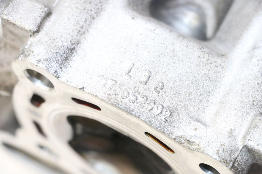 photo de ZYLINDERKOPF PEUGEOT SATELIS 125 (2013 - 2018) - Zoom auf Gebrauchszustand