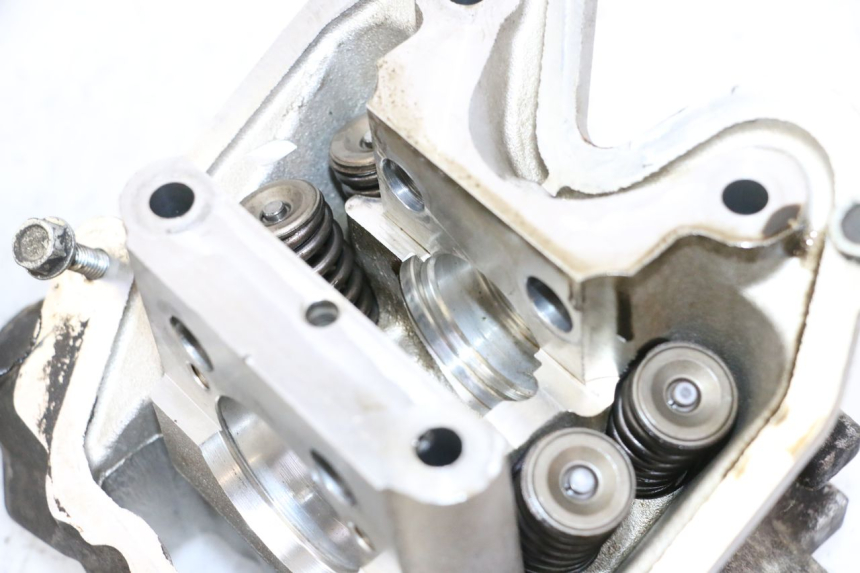 photo de ZYLINDERKOPF PEUGEOT SATELIS 125 (2013 - 2018)