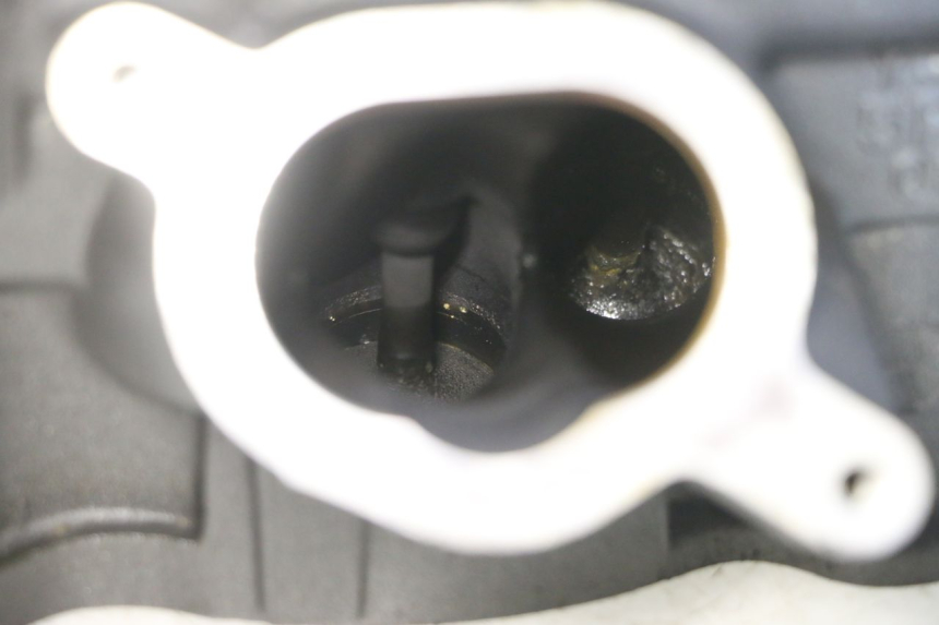 photo de ZYLINDERKOPF YAMAHA TDM ABS 900 (2002 - 2014) - Zoom auf Komponenten