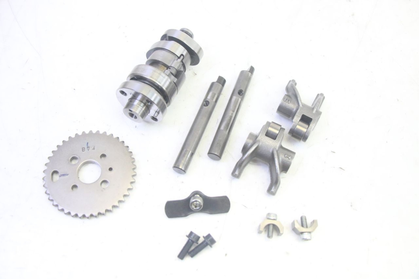 photo de ZYLINDERKOPF YAMAHA TRICITY 300 (2020 - 2024) - Details der Befestigungspunkte