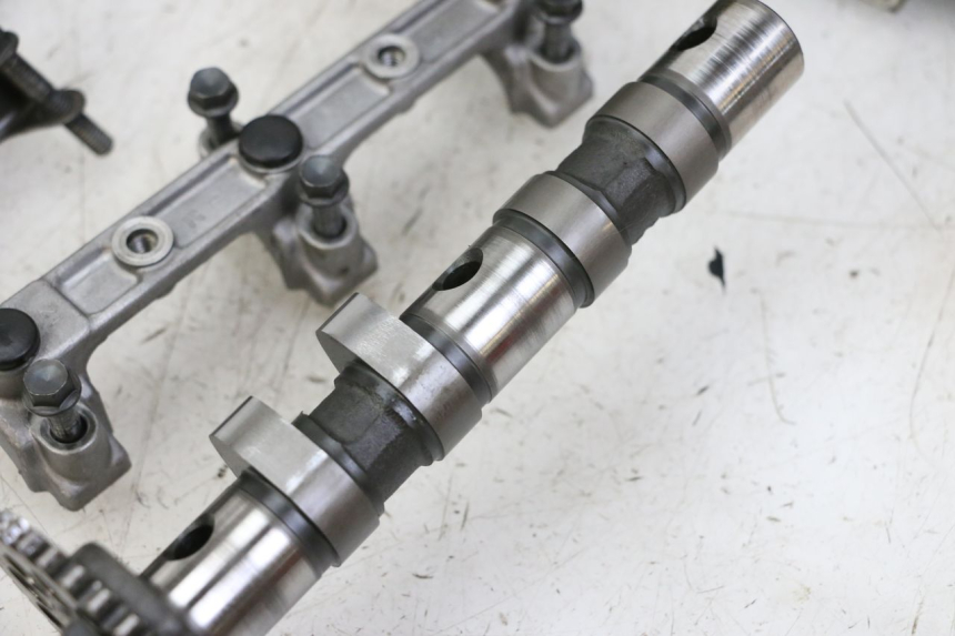photo de ZYLINDERKOPF YAMAHA FZS FAZER 600 (2001 - 2003)