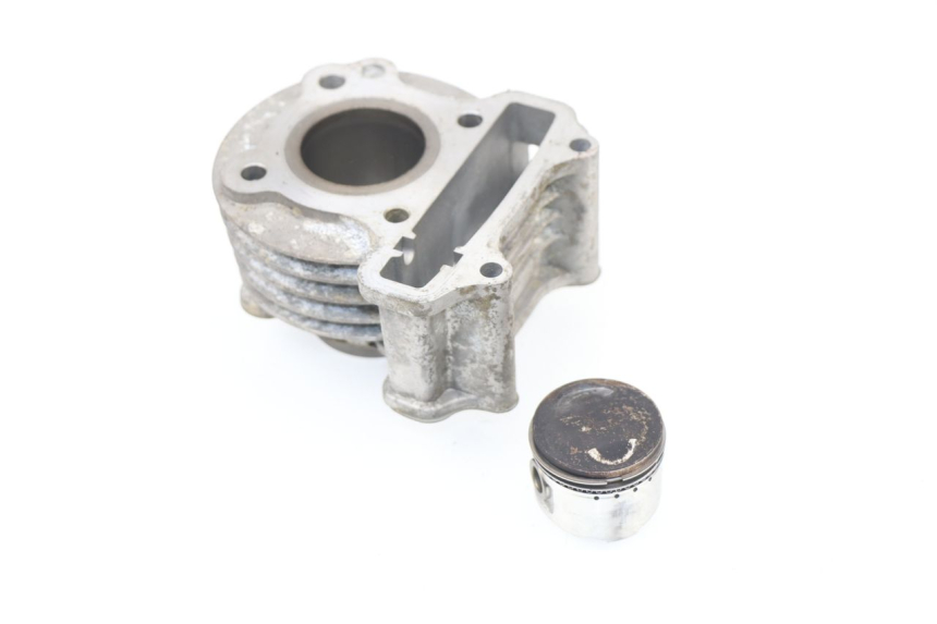 photo de ZYLINDER KOLBEN BAOTIAN BT 49 QT-9 50 (2006 - 2010)