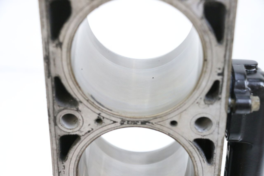 photo de ZYLINDER KOLBEN MV AGUSTA BRUTALE R WALLY 910 (2008 - 2008) - Weitere Ansicht des Artikels