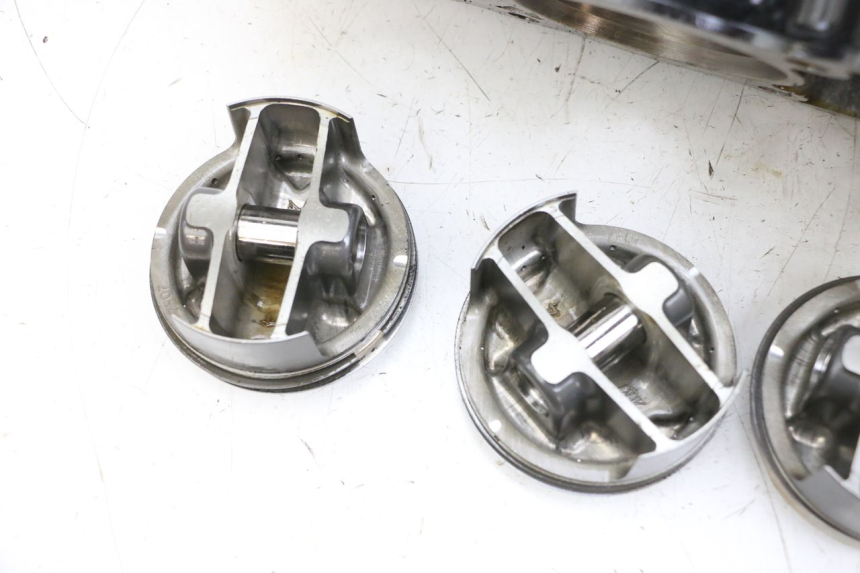 photo de ZYLINDER KOLBEN MV AGUSTA BRUTALE R WALLY 910 (2008 - 2008) - Geprüftes Gebrauchtteil