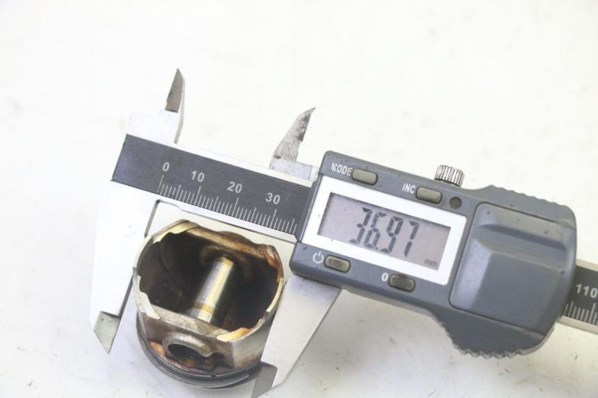 photo de ZYLINDER KOLBEN SYM CROX 4T 50 (2016 - 2023)