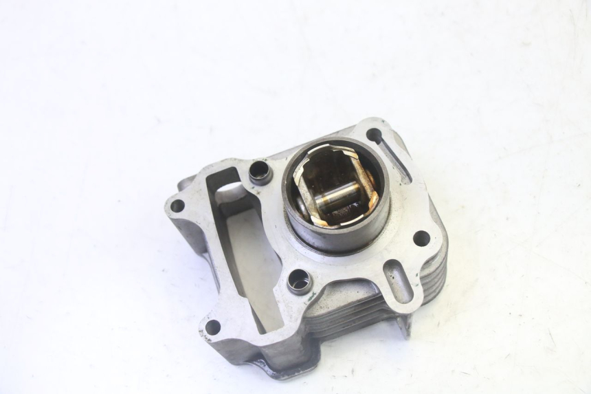 photo de ZYLINDER KOLBEN SYM CROX 4T 50 (2016 - 2023)