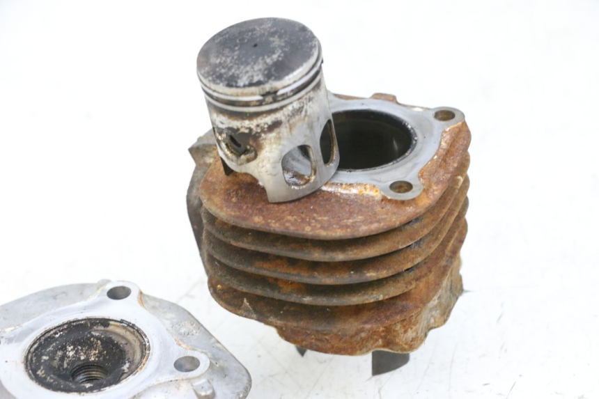 photo de ZYLINDER KOLBEN YAMAHA NEO'S NEOS 2T 50 (1998 - 2007) - Detaillierte Sichtprüfung