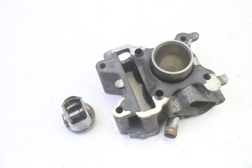 photo de ZYLINDER KOLBEN YAMAHA NEOS NEO'S 4T 50 (2008 - 2016) - Gesamtansicht des Produkts